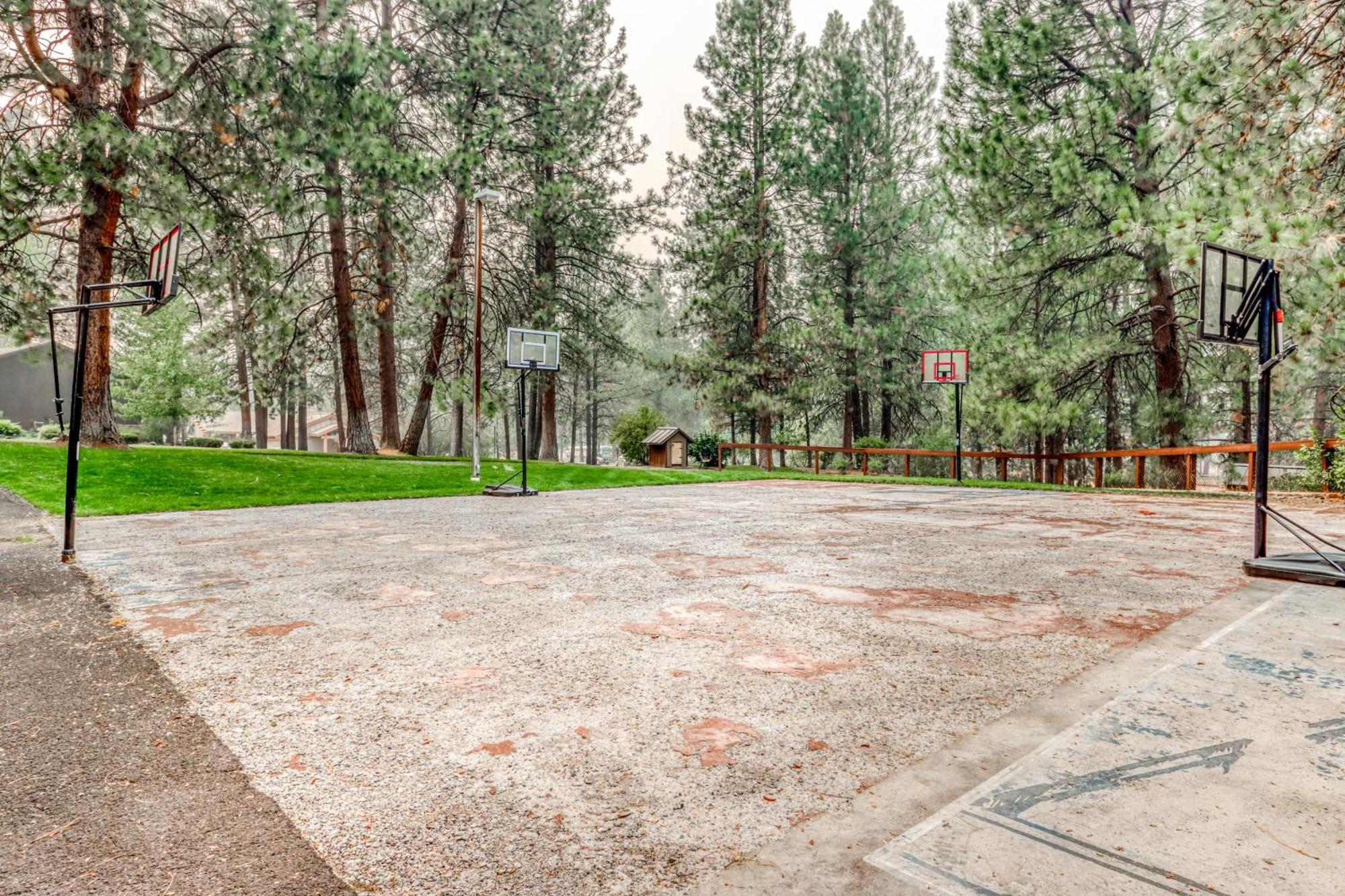 Seventh Mountain II Apartment Deschutes River Woods Room photo